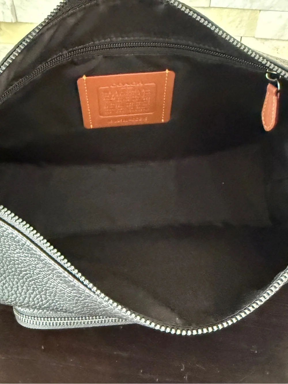 Authentic ‼️Coach Finn Crossbody Bag CCG15 Black